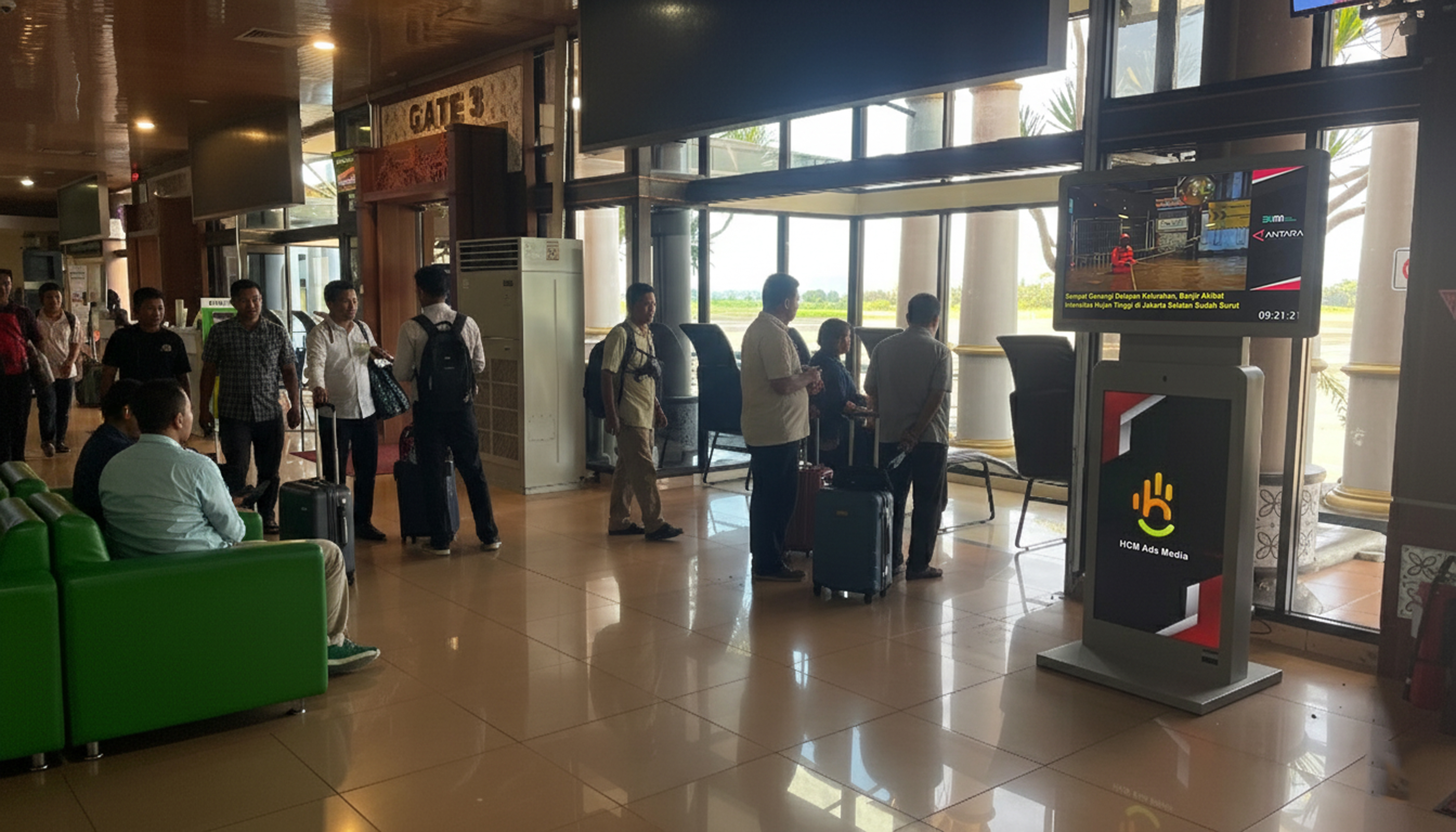 Netflix campaign across 22 national airports